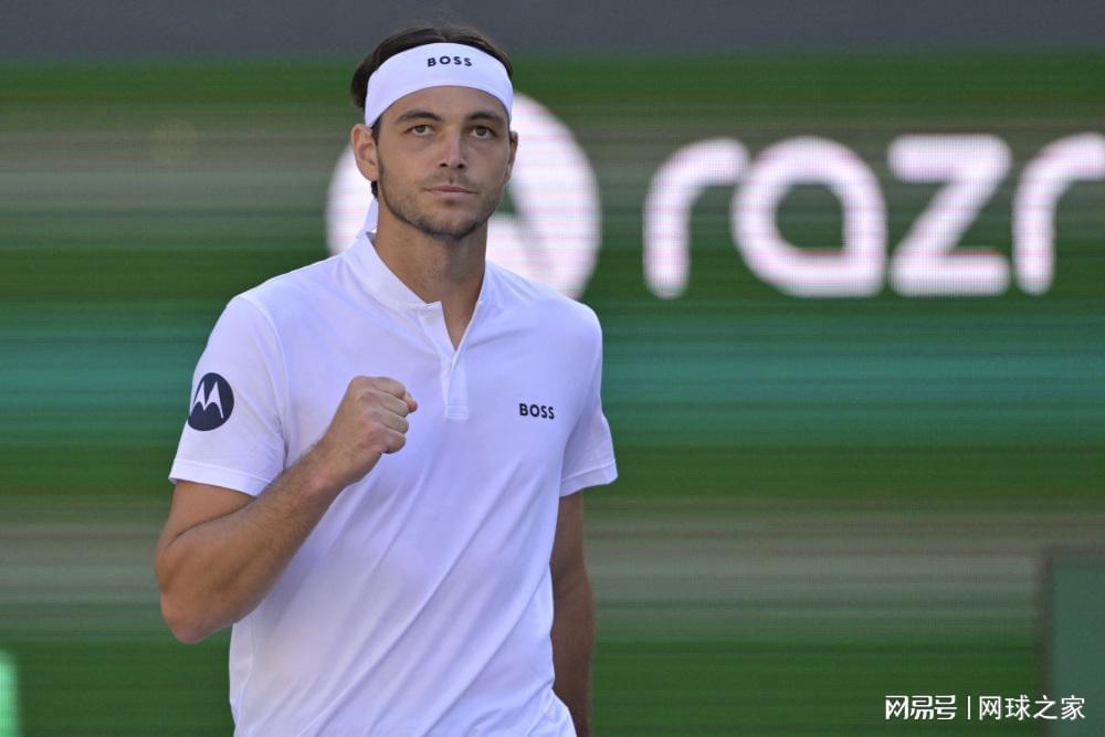 博鱼APP-弗里茨不顾形象上演膝盖断拍神技，丰塞卡入选劳伦斯突破奖惹争议